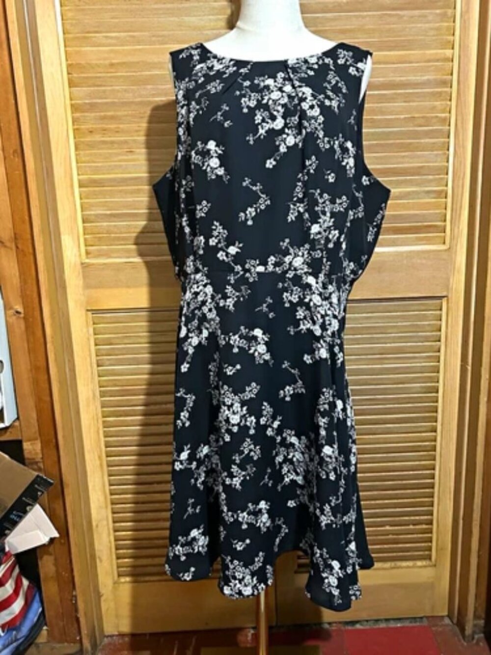 ELLE Sleeveless Floral Dress Black White Fit Flare Belted Workwear Size 2X